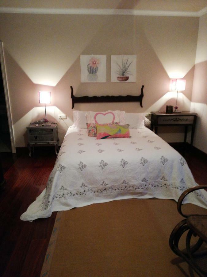 Villa Las Camelias Villanueva De Arosa Ruang foto