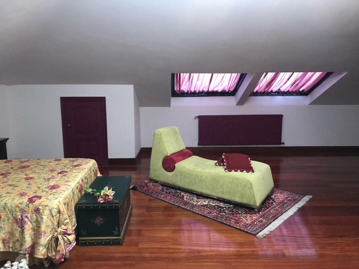 Villa Las Camelias Villanueva De Arosa Bagian luar foto