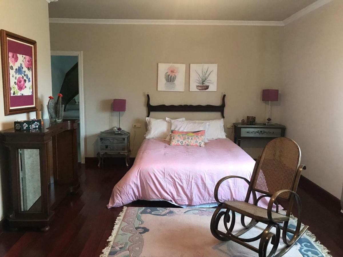 Villa Las Camelias Villanueva De Arosa Bagian luar foto