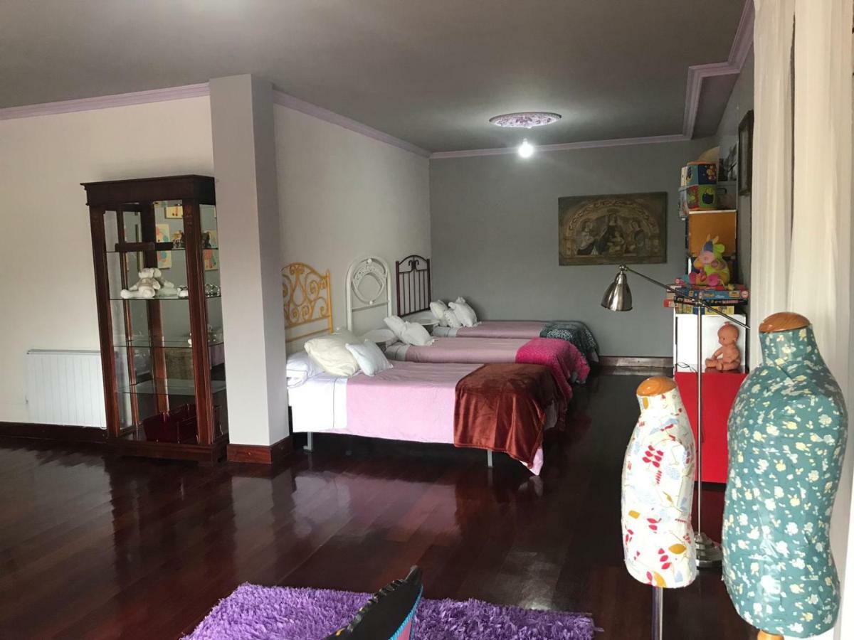 Villa Las Camelias Villanueva De Arosa Bagian luar foto