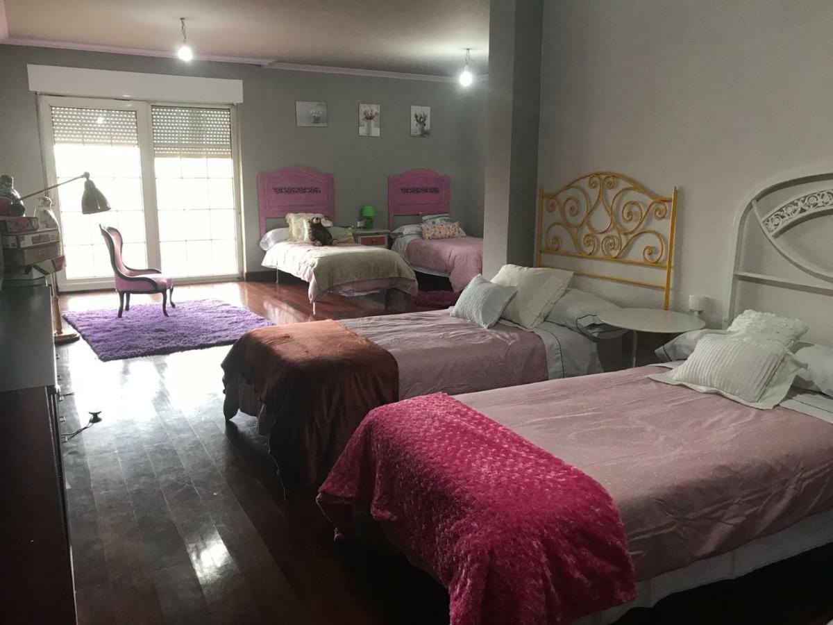 Villa Las Camelias Villanueva De Arosa Bagian luar foto