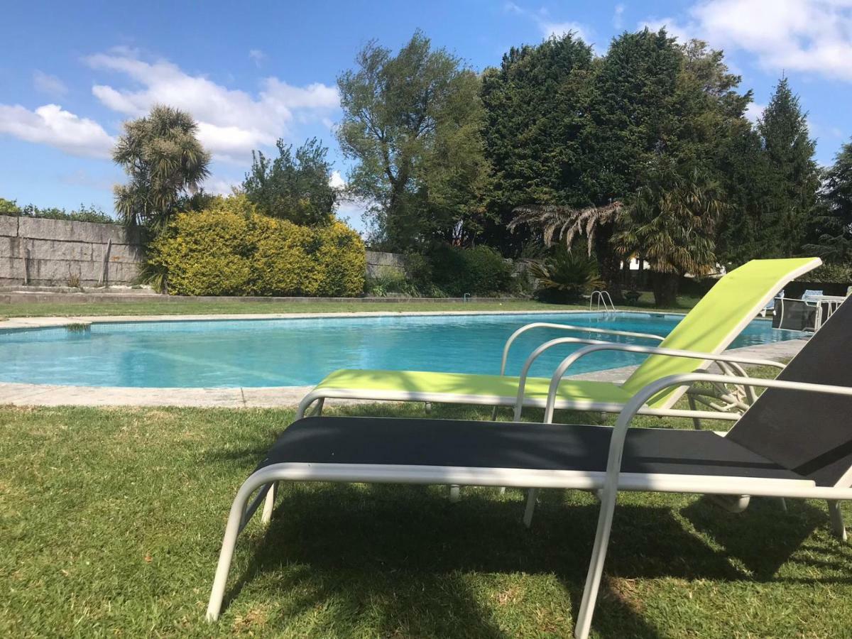 Villa Las Camelias Villanueva De Arosa Bagian luar foto