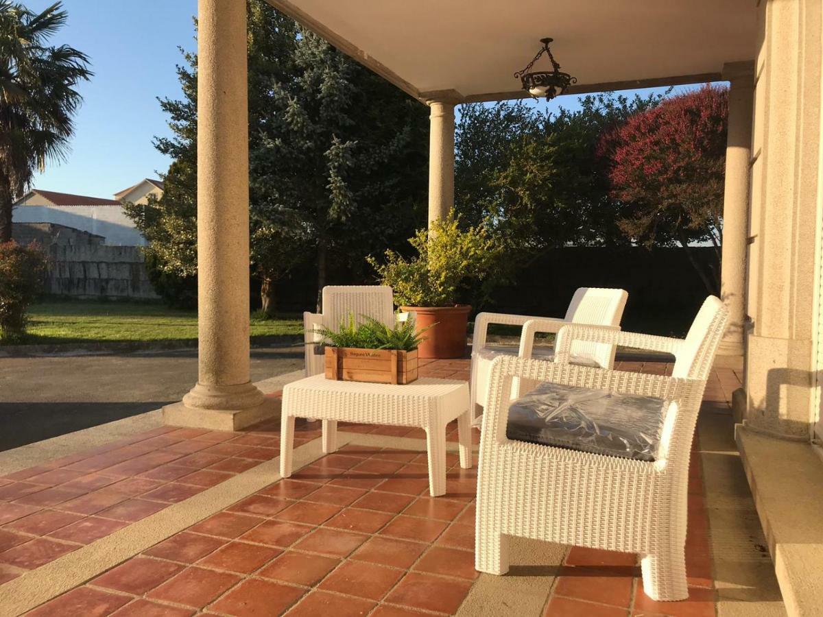 Villa Las Camelias Villanueva De Arosa Bagian luar foto